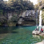 Chute d'eau Cheonjiyeon